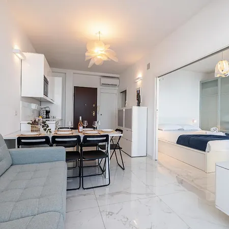 Apartment Sea View - 2 Bdr Promenade Des *