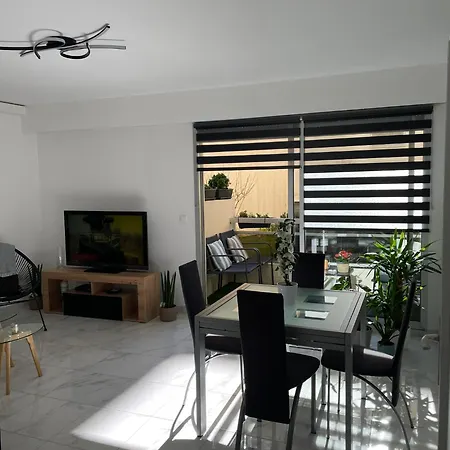 Superbe Carre Delfino Port De Apartment