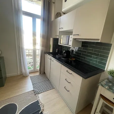 Apartment Cosy En Face De La Gare *