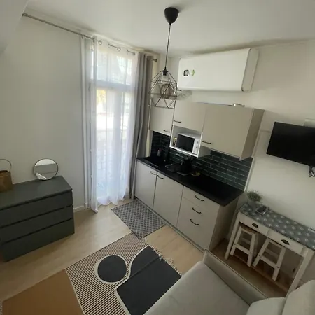 Apartment Cosy En Face De La Gare *