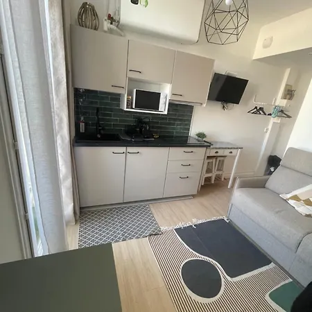 Cosy En Face De La Gare Apartment Nice