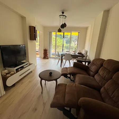 Apartment F4 80m2 Fabron, Parking *