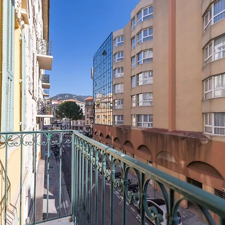 Apartment Brand New 1 Bdr Place Du Pin *