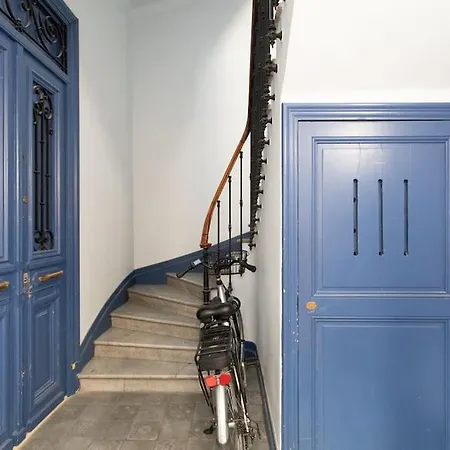 Apartment #22 Emma 2bdr Balcony Center Town 2mins Tramway *