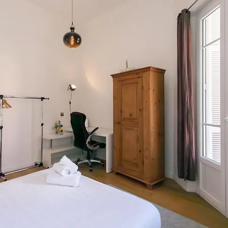 #22 Emma 2bdr Balcony Center Town 2mins Tramway * Nice