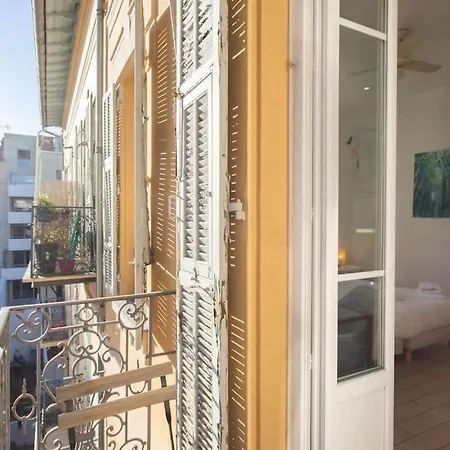 #21 2 Bdr Balconies 10 Mins Walk To Sea 5mins To Tram * Nice