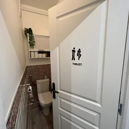 Gorgeous 2 Bedrooms *