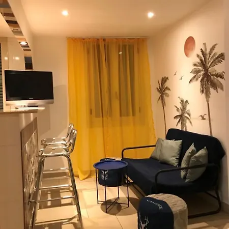 Apartment Summer Studio, 4 Persons, Mobile Ac, Old Town *