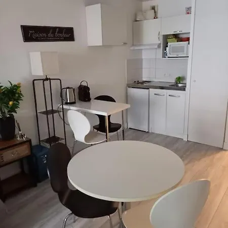 Bottero-joli Avec Terrasse 5 Mins De La Apartment
