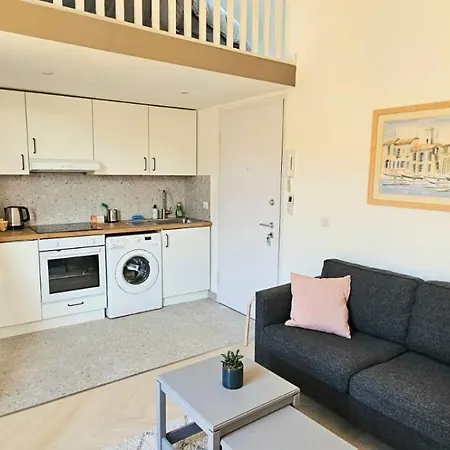 Le Virenque Apartment *