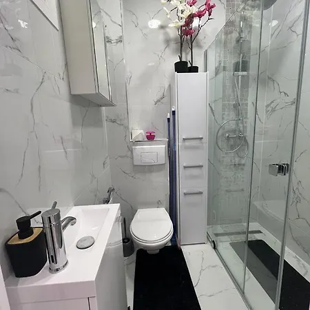 Apartment T2 *