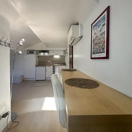 Appartamento Zone Pietonne - Wifi, Ac, 2 Pers