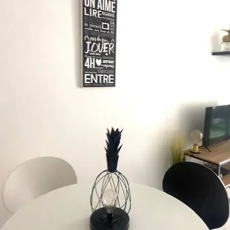 Bottero-joli Avec Terrasse 5 Mins De La * Nice