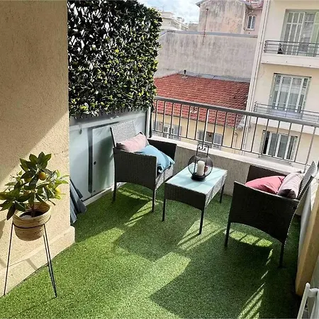 Bottero-joli Avec Terrasse 5 Mins De La * Nice