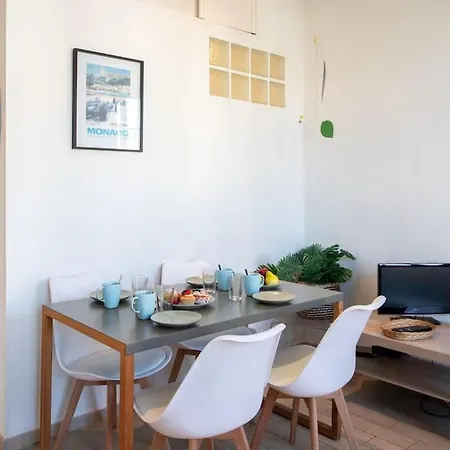 #21 2 Bdr Balconies 10 Mins Walk To Sea 5mins To Tram Apartment Nice