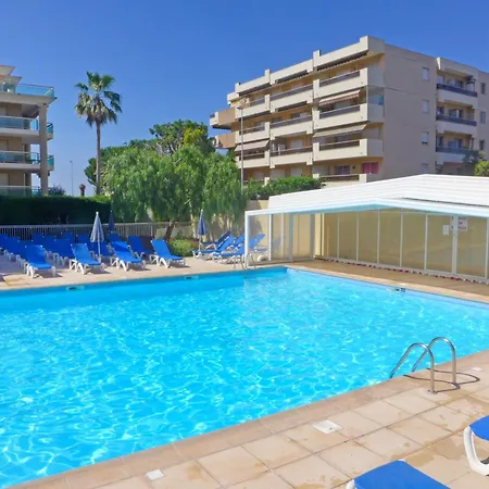 Apartament En Bord De Avec Piscine - Jusqu'a 6 Personnes