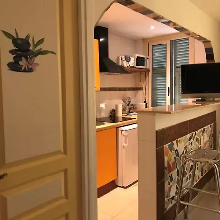 Summer Studio, 4 Persons, Mobile Ac, Old Town Apartment