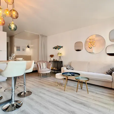 Royal Lux Seaview By Guys