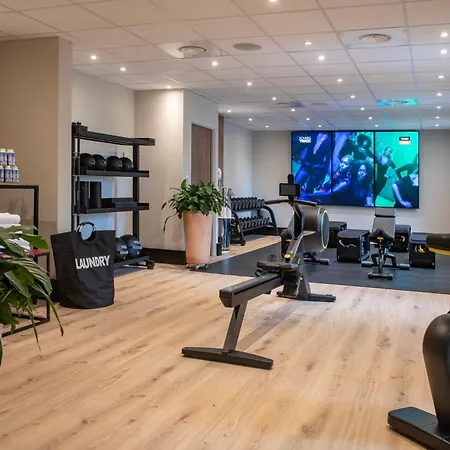 Novotel Arenas Aeroport Szálloda