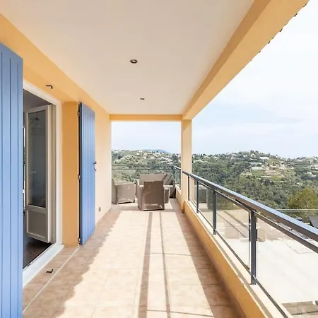 Spacieuse Nicoise Au Calme Avec Piscine