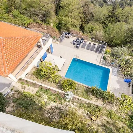 Villa Spacieuse Nicoise Au Calme Avec Piscine Nice