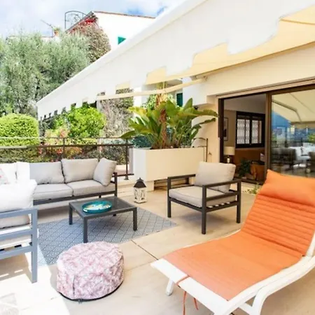 Pour 6 Avec Magnifique Terrasse De 114m2 Et Vue Panoramique