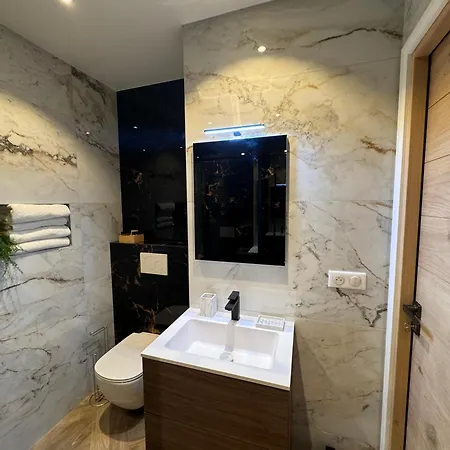 Apartment Oscar