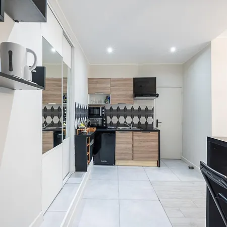 Apartament Le Grand Jean - Pres Gare Et Tram - Supermarches - Wifi - 3 Person