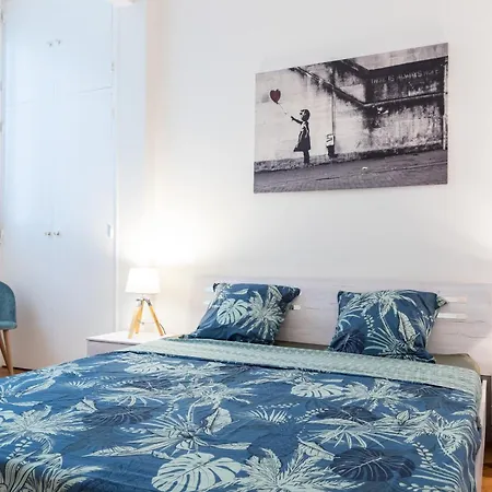 Promenade Des 2 Bdr Large Terrace Apartment *
