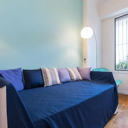 Promenade Des 2 Bdr Large Terrace Apartment *