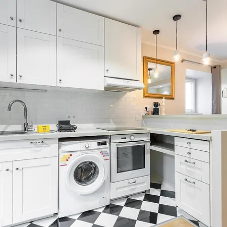Lovely 1 Bdr Port Area * Nice