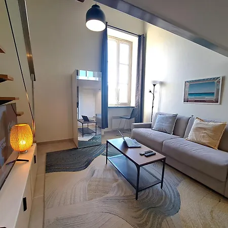 Massena Square View 2 Min To The & The Old Town Apartment Nice