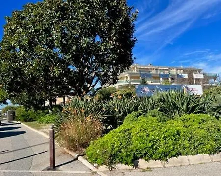 En Bord De Avec Piscine - Jusqu'a 6 Personnes Apartament Nicea