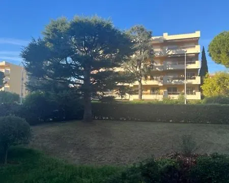 En Bord De Avec Piscine - Jusqu'a 6 Personnes