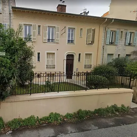 A Vauban Apartment *