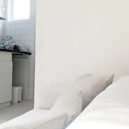 Apartment Dans Nicoise Calme
