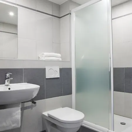 Hotel-restaurant Isidore Ouest 3*