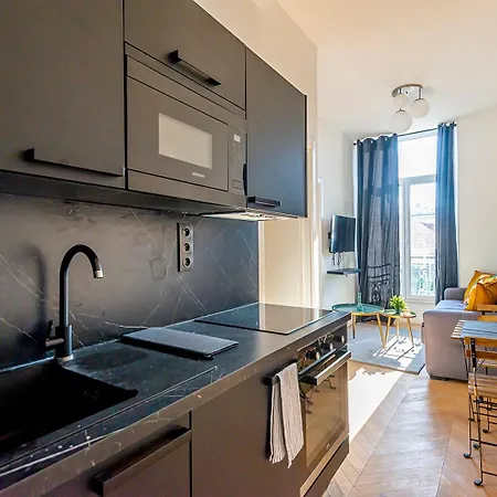 Apartment 304 B Charming 2 Refurbished Super Nice
