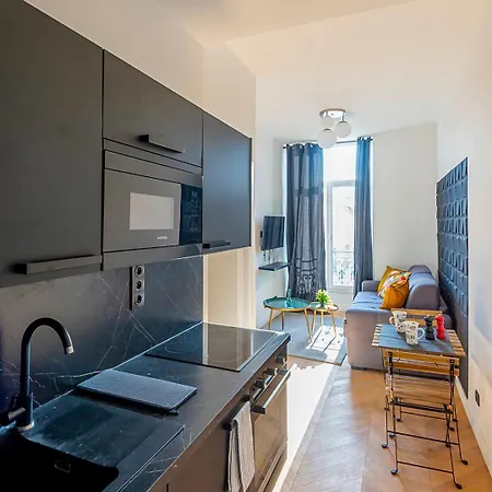 Apartment 304 B Charming 2 Refurbished Super *