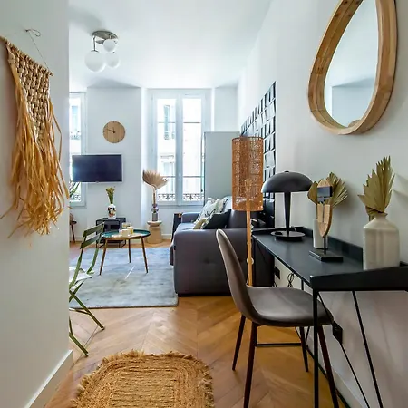 Apartment 302b Beautiful Refurbished Downtown / Ac Nice