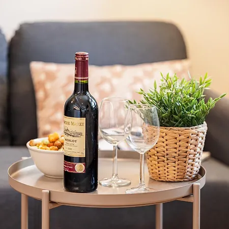 Apartment Feel - Collet *