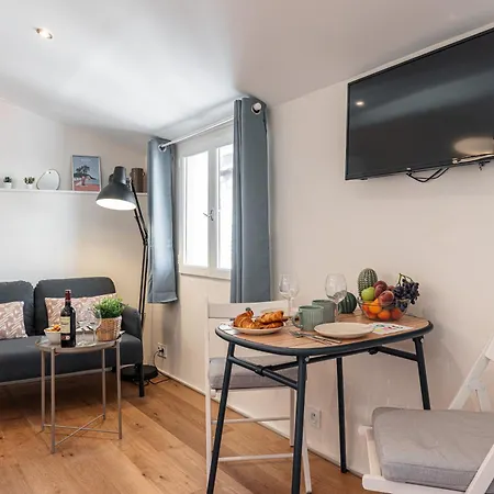 Apartment Feel - Collet Nice