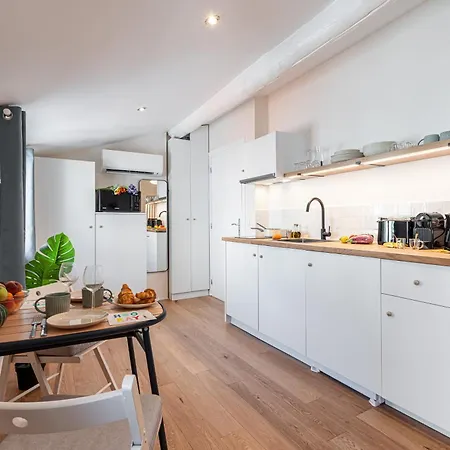 Apartment Feel - Collet *