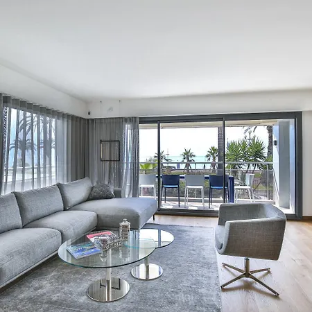 Sublime Promenade Des Apartment *