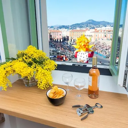 Massena 44 - Stunning Studio On Massena Square Apartment