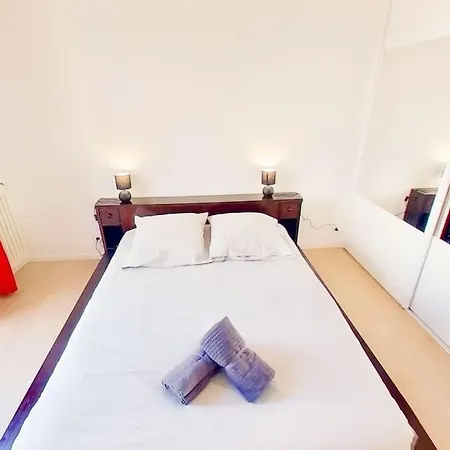 Apartment Avec Balcon Et Parking Prive *
