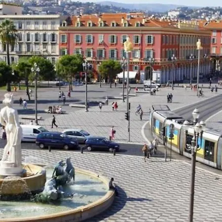 Avec Balcon Et Parking Prive *