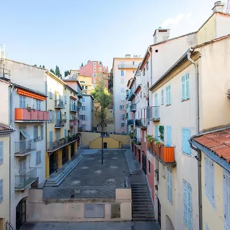 #39 Old Town 3 Bdr Ac Balcony 5mins Walk To Sea *