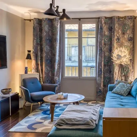 #39 Old Town 3 Bdr Ac Balcony 5mins Walk To Sea *