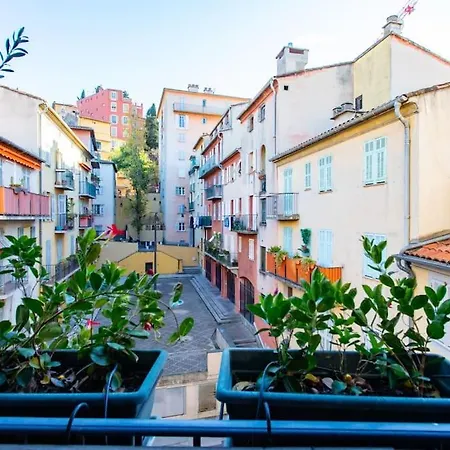 #39 Old Town 3 Bdr Ac Balcony 5mins Walk To Sea * Nice